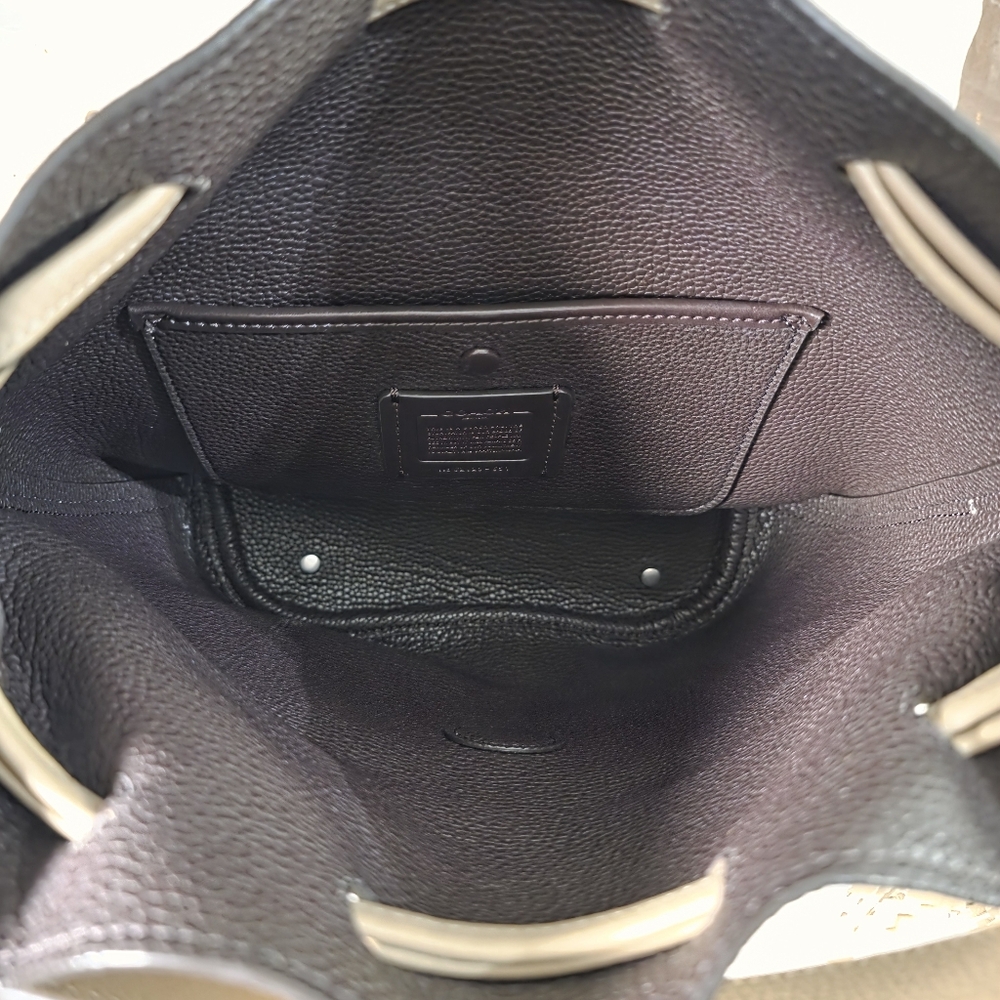 Coach Lora Bucket Bag with Whipstitch Detail in a light taupe - Picture 4 of 16